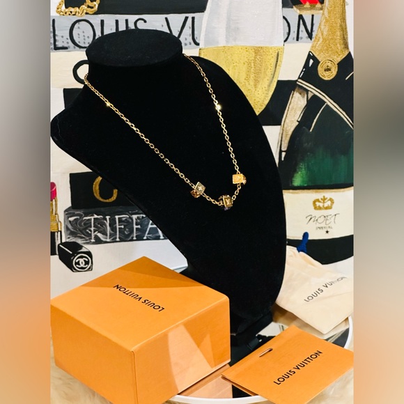 πLOUIS VUITTON Gamble Lucky Dice Swarovski Crystal Gold Tone Necklace Full Inc - Picture 6 of 17